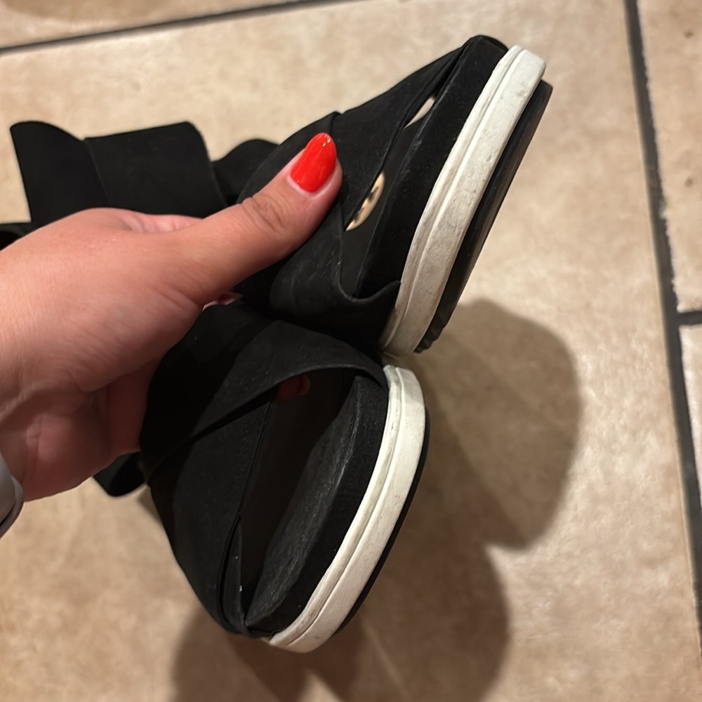 Eileen Fisher Black Suede Cross Strap Sandal - Picture 4 of 7